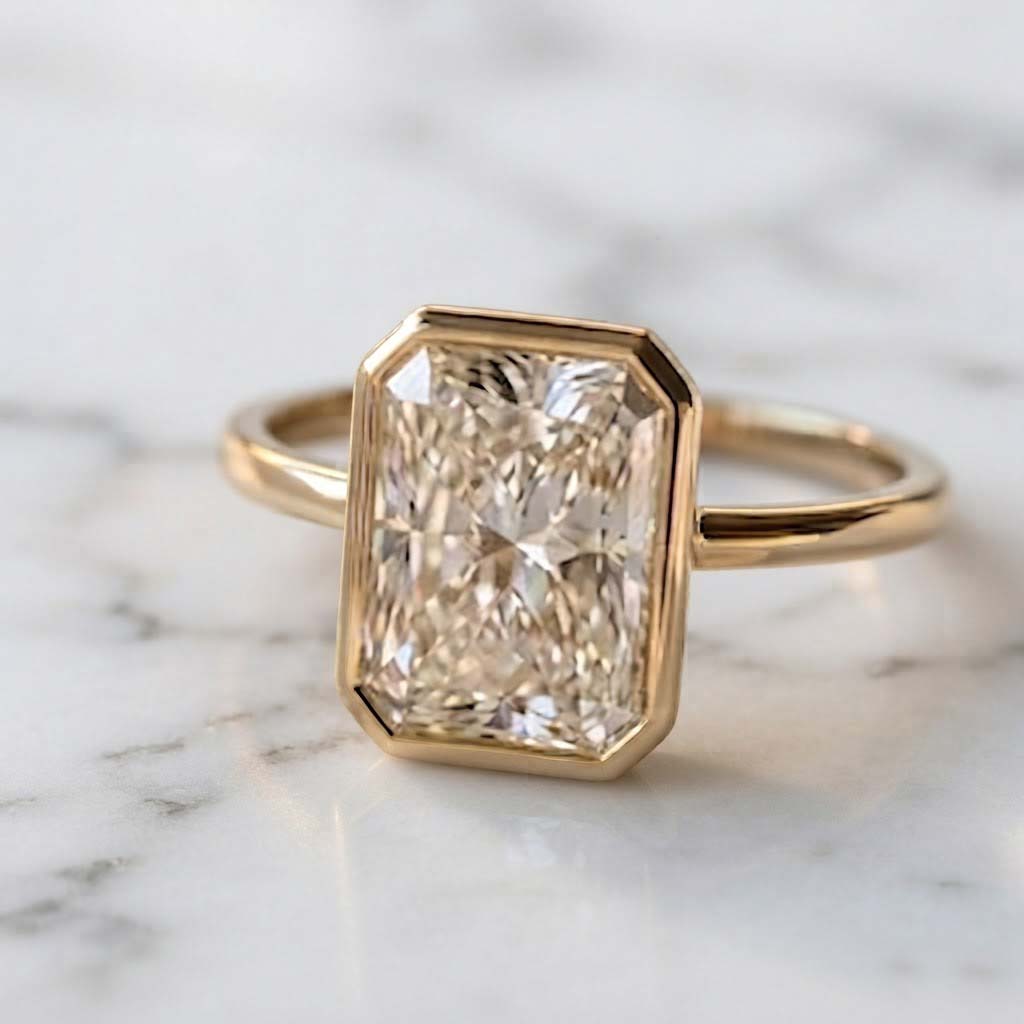 Elegant Champagne-Cut Gold Ring with Rectangular Solitaire Gemstone ring