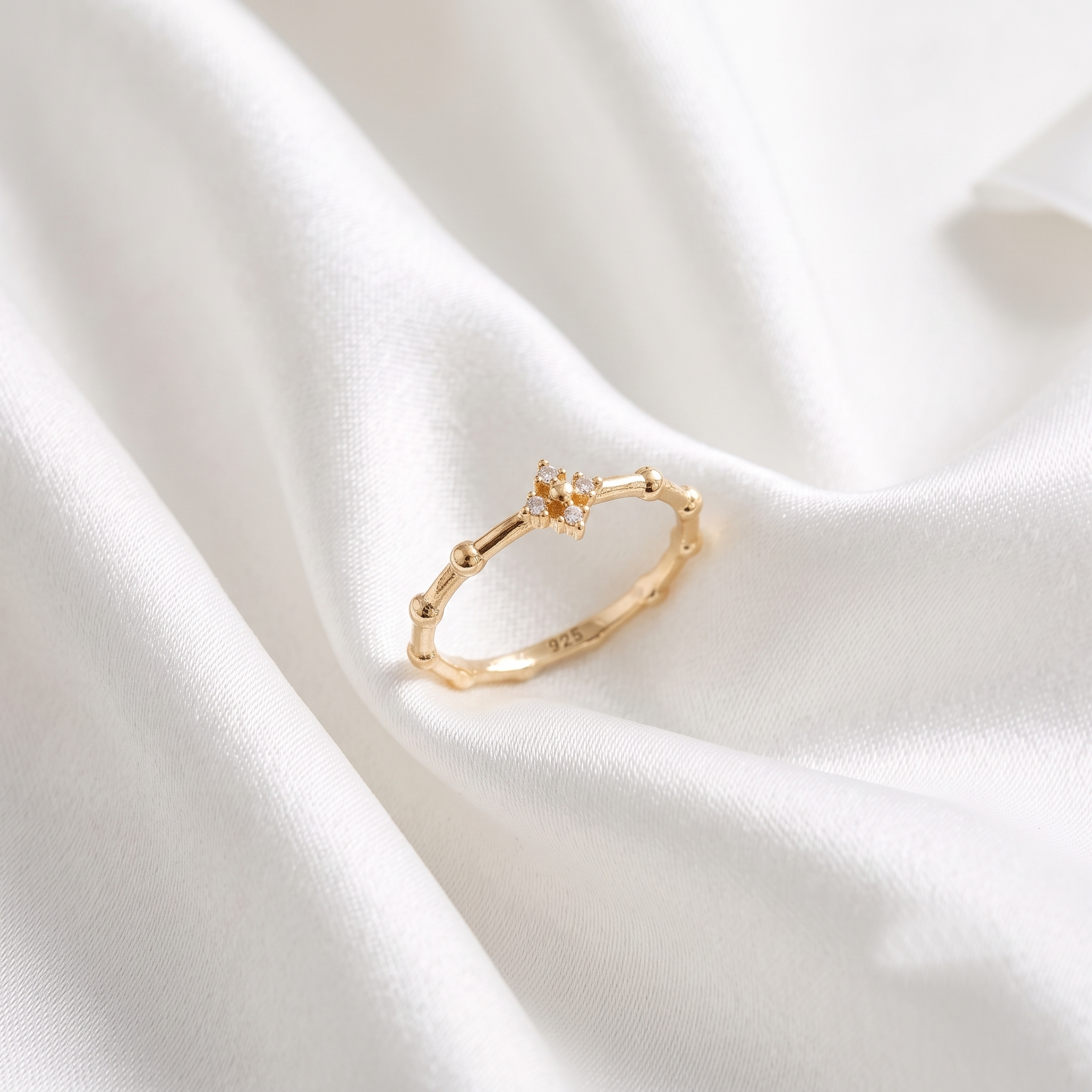 Delicate Floral Crystal Ring Minimalist Gold Flower Ring Elegant 925 Sterling Silver Gold Plated Floral Ring