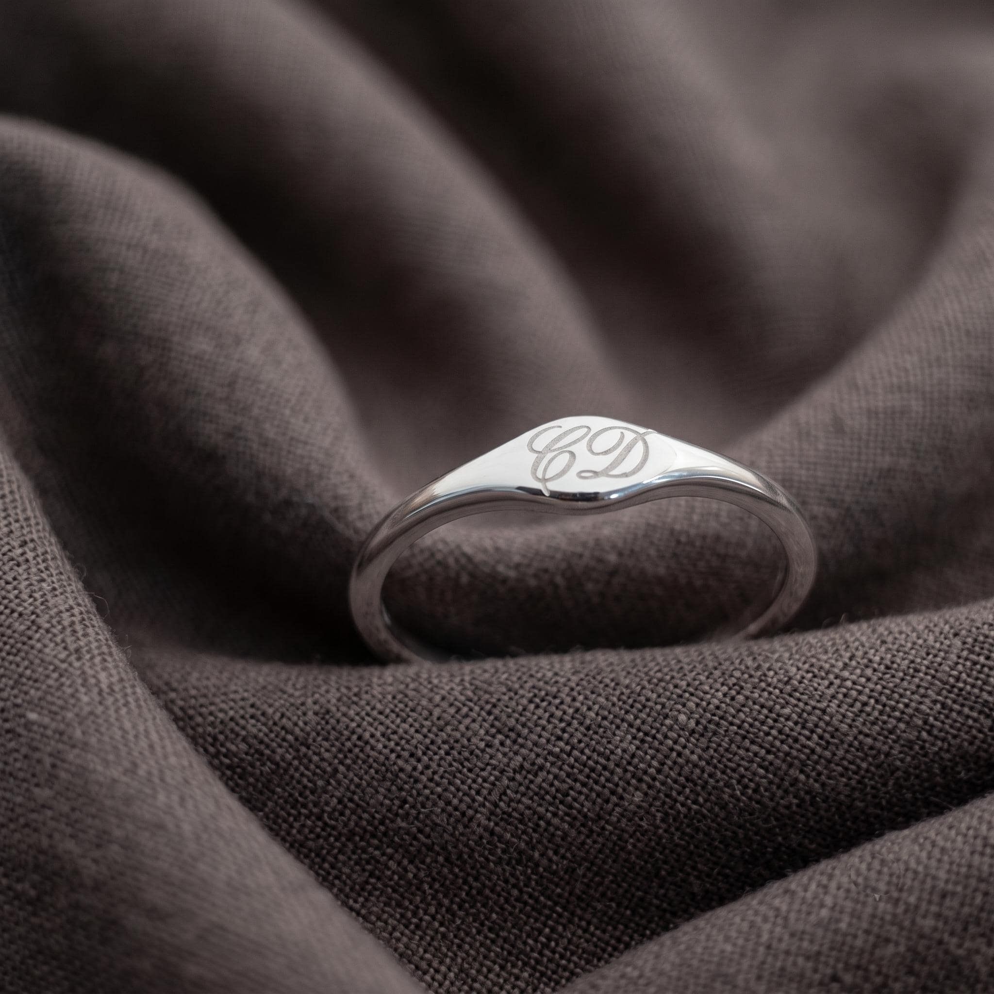 Minimalist Signet Ring, Dainty Gold/Silver Stacking Band, Everyday Jewelry