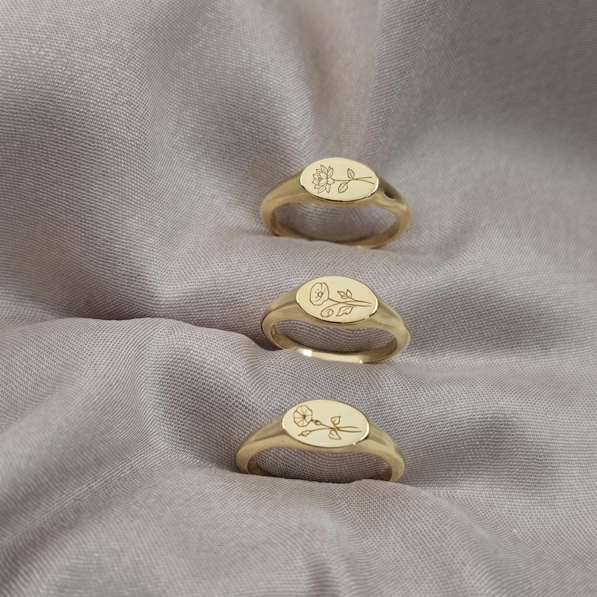 Custom Birth Flower Signet Ring, Dainty Gold Botanical Jewelry, Personalized Mom Gift