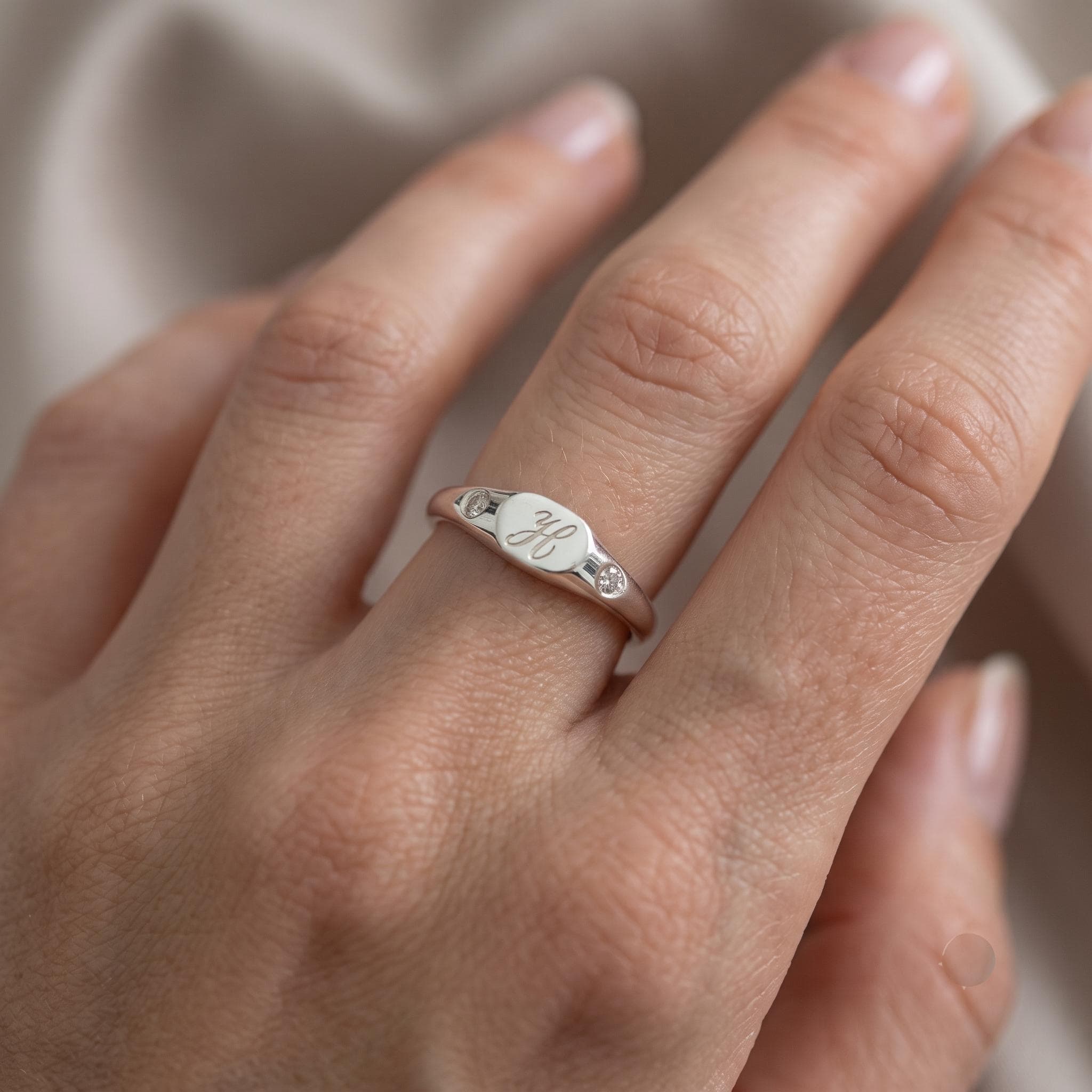 Custom Initial Signet Ring – Minimalist Gold/Silver Engraved Dainty Band