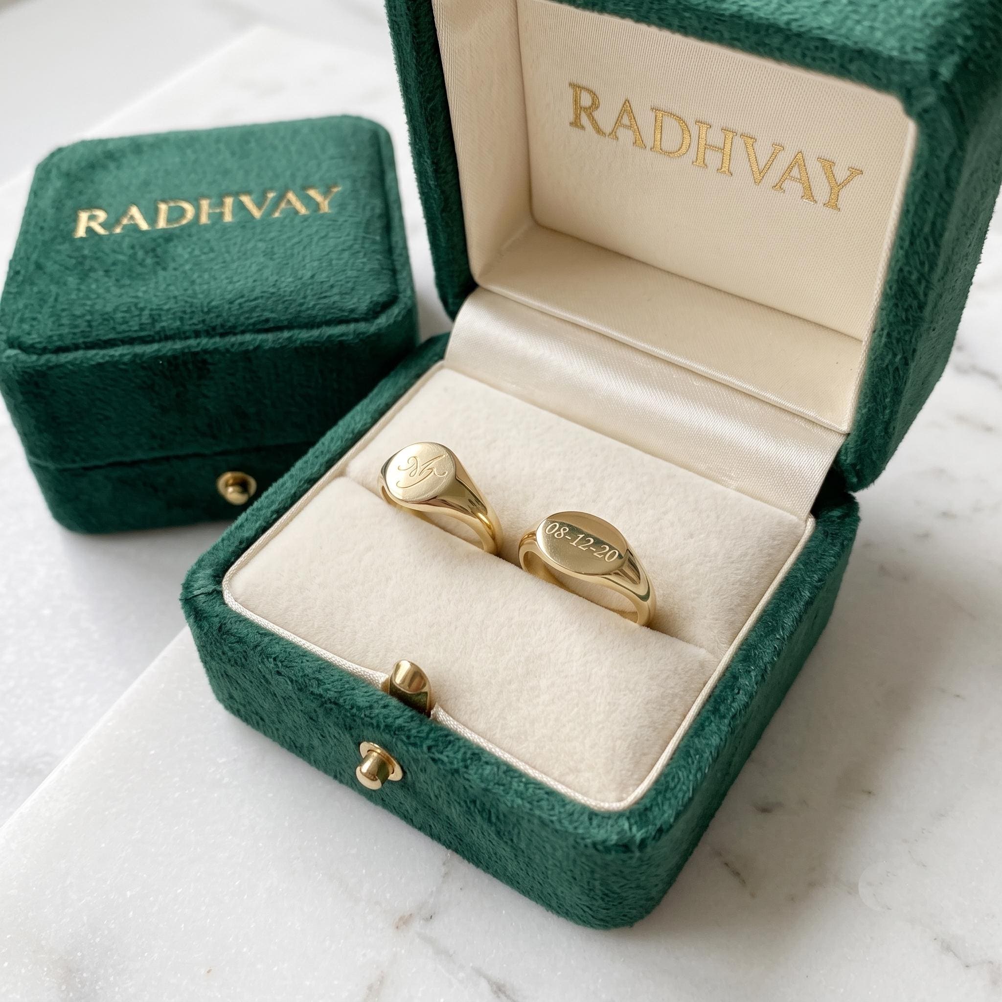 Custom Gold Signet Ring – Engraved Initial or Date, Dainty Minimalist Jewelry