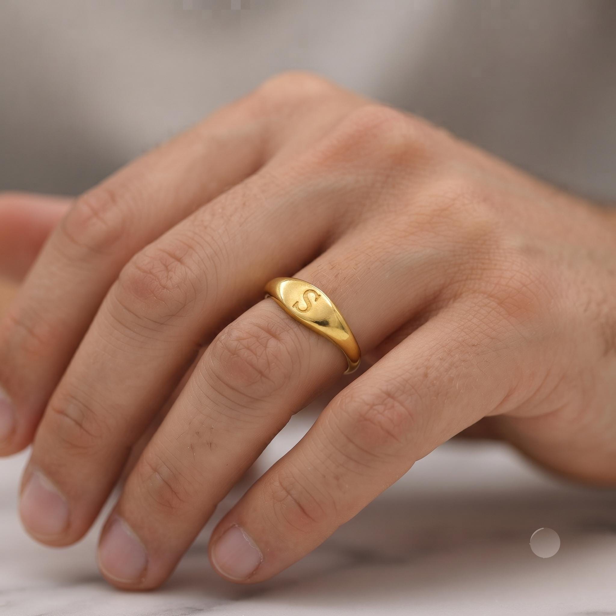 Personalized Initial Signet Ring – Dainty Minimalist Gold Band for Him/Her
