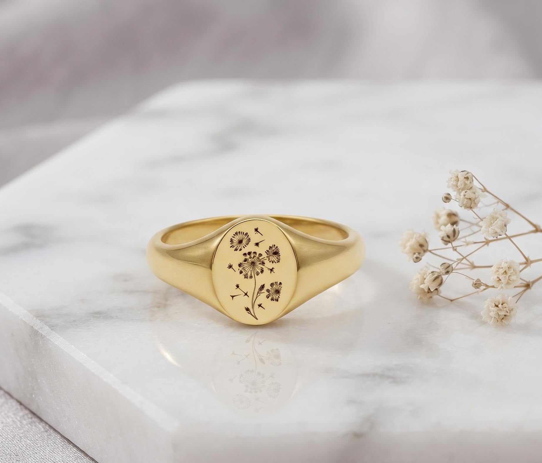Gold Floral Signet Ring | Dainty Wildflower Botanical Engraving | Minimalist Nature Jewelry