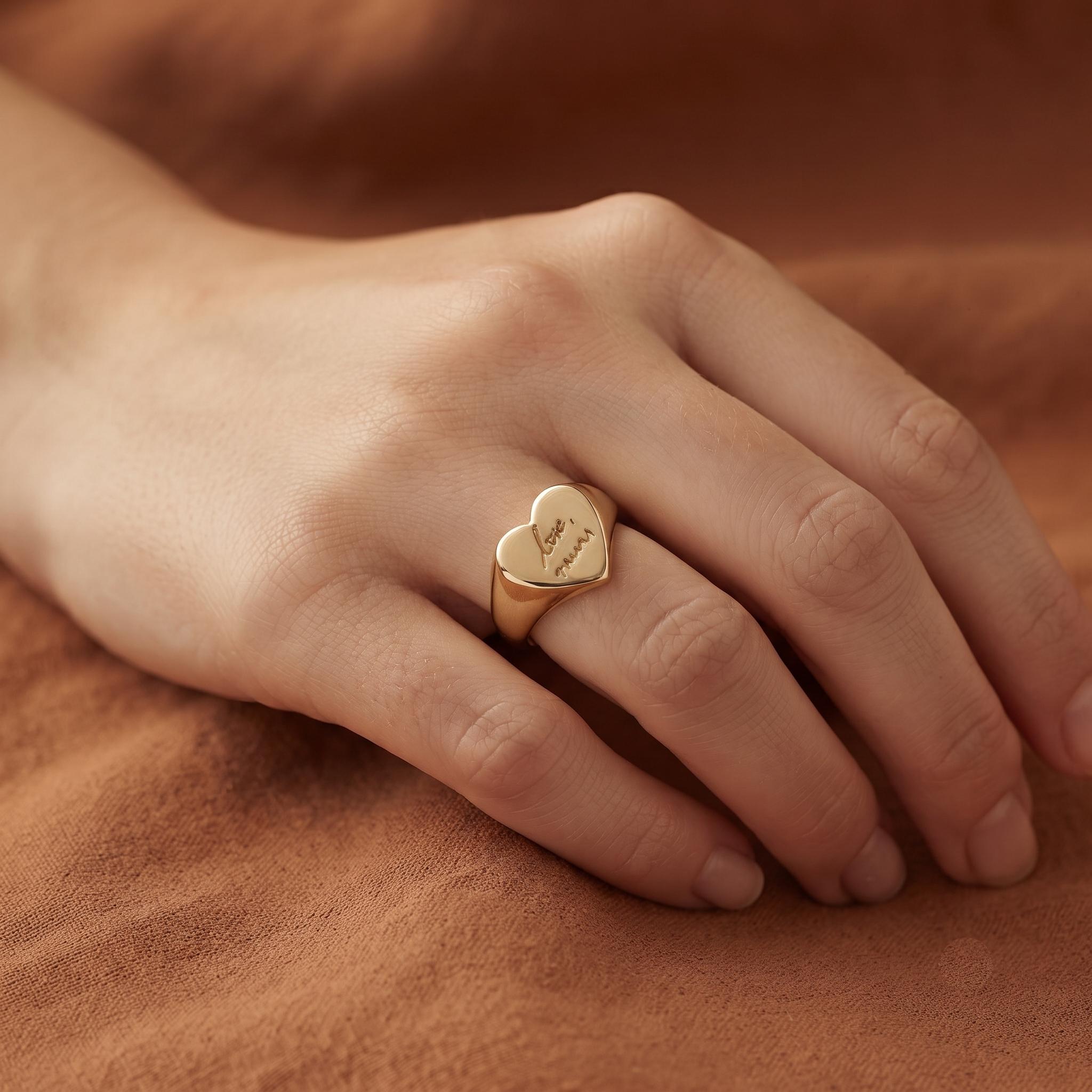 Personalized Heart Signet Ring | Engraved Gold Minimalist Jewelry