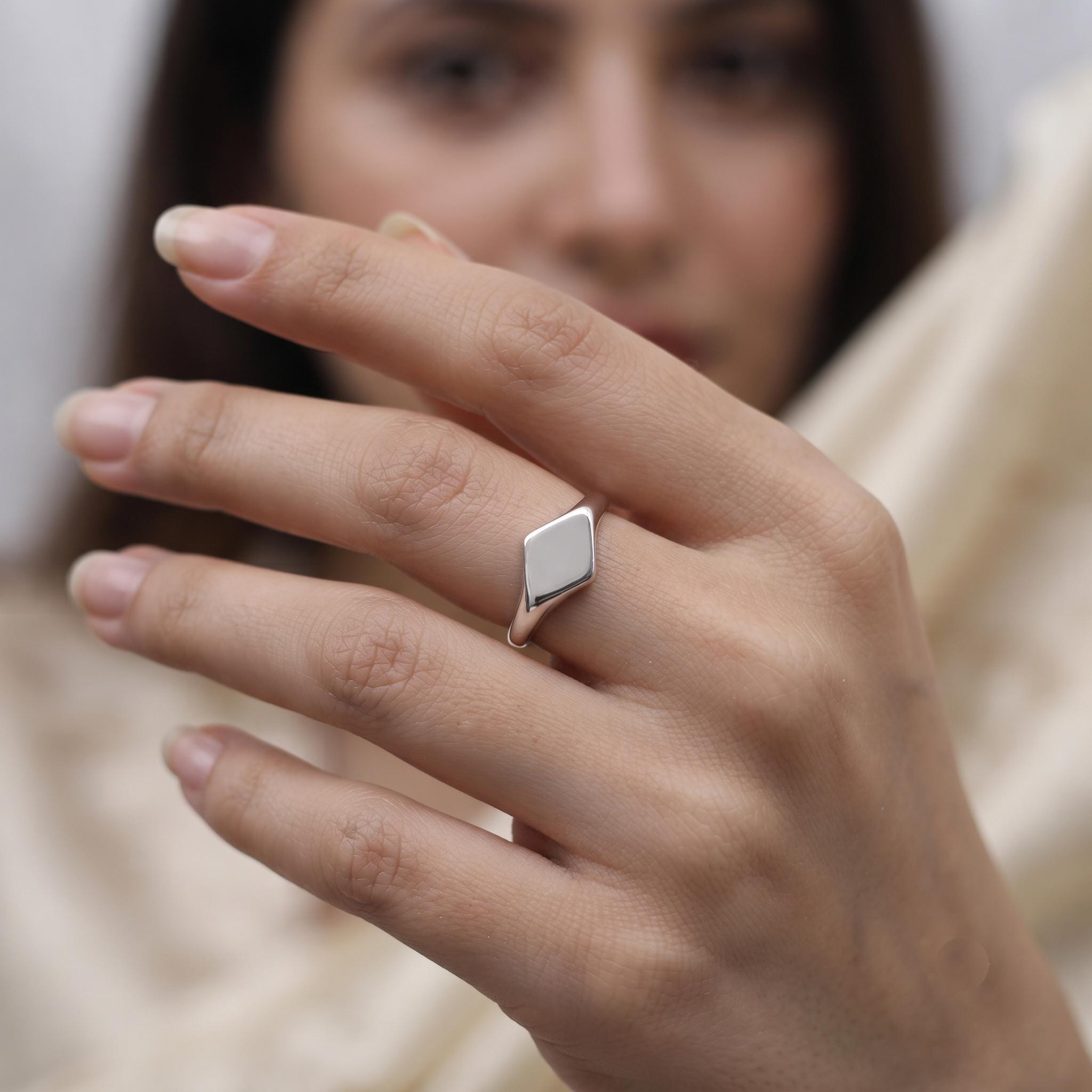 Minimalist Rhombus Signet Ring | Dainty Geometric Silver Band, Everyday Wear