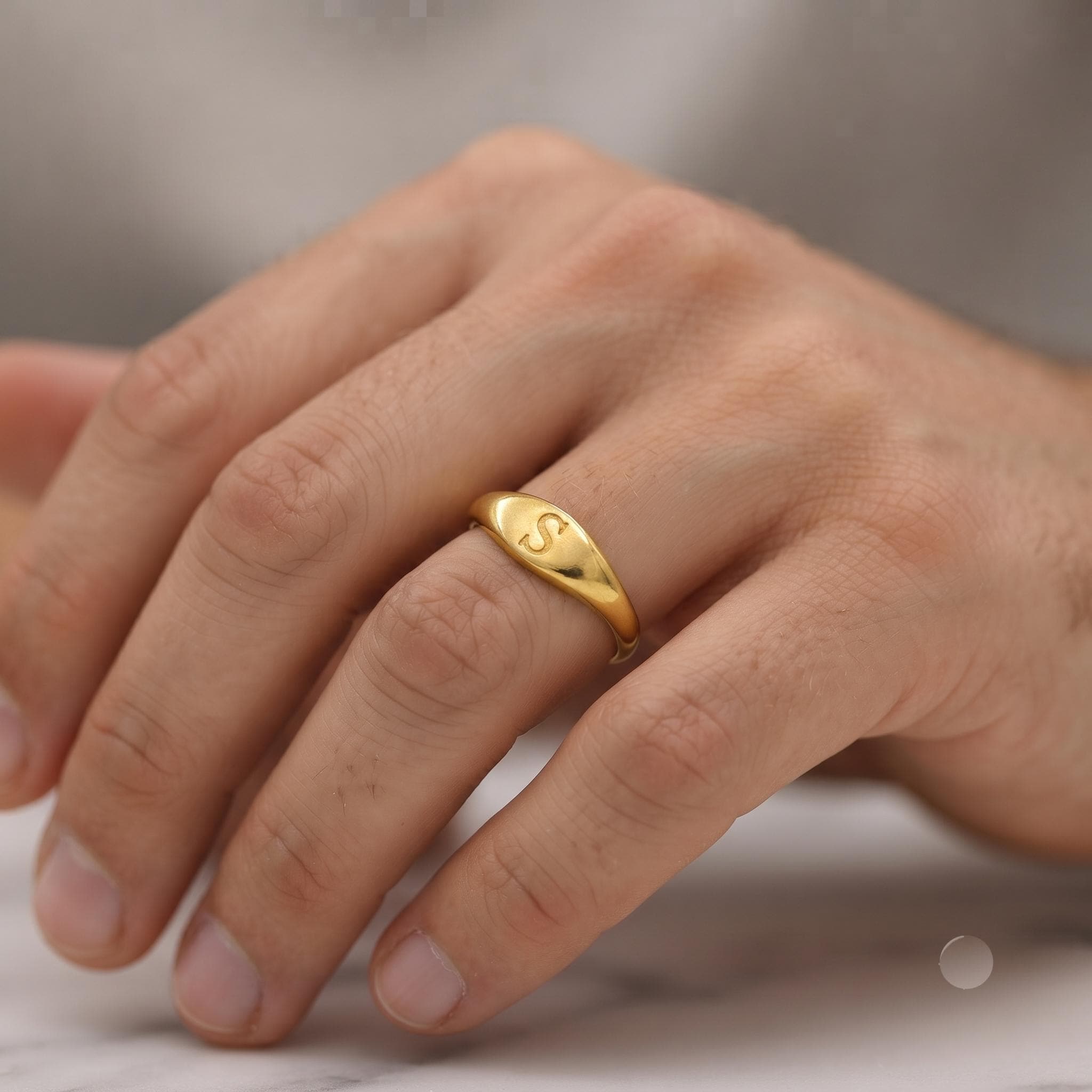 Personalized Initial Signet Ring – Dainty Minimalist Gold Band for Him/Her
