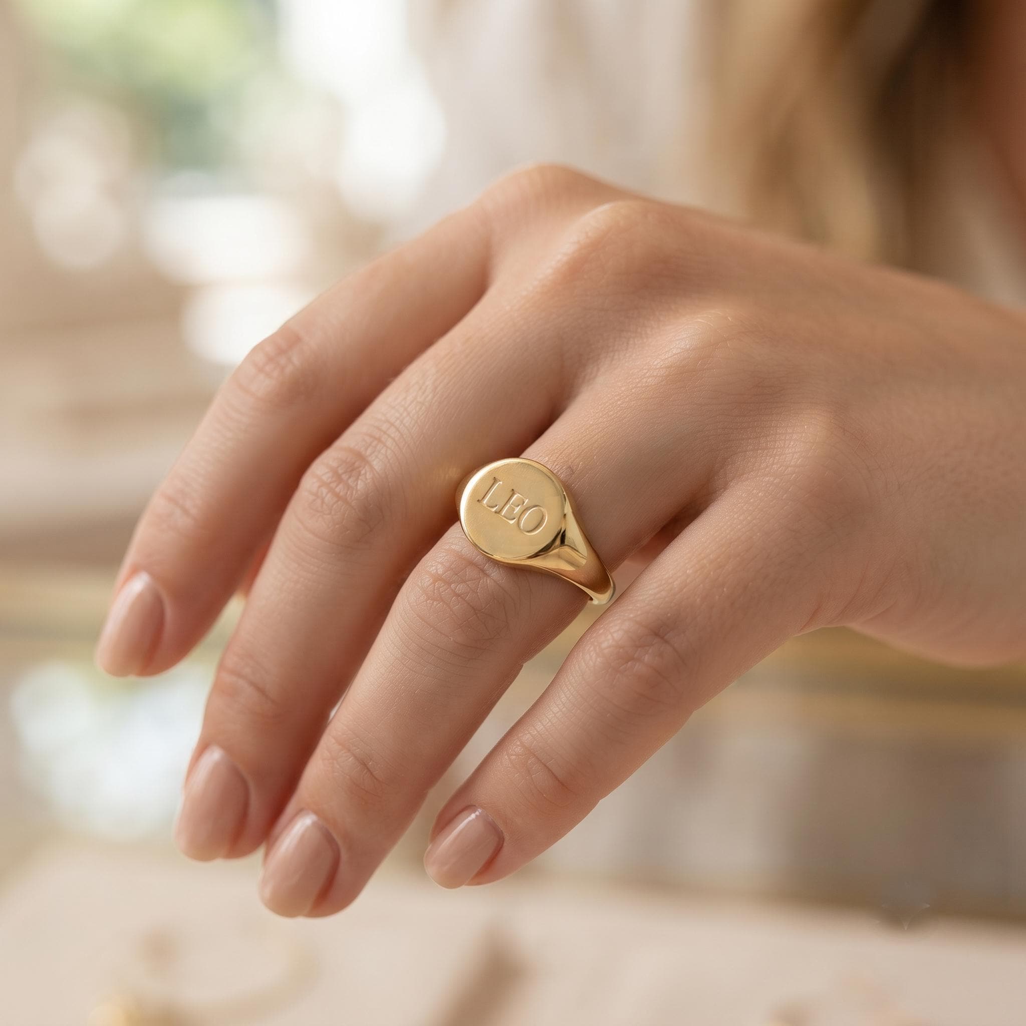 Custom Engraved Oval Signet Ring – Personalized Gold Name Monogram Statement Jewelry